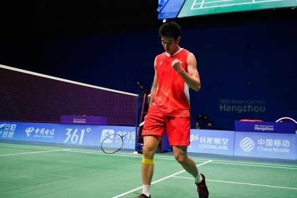 海外执教成 海外执教成